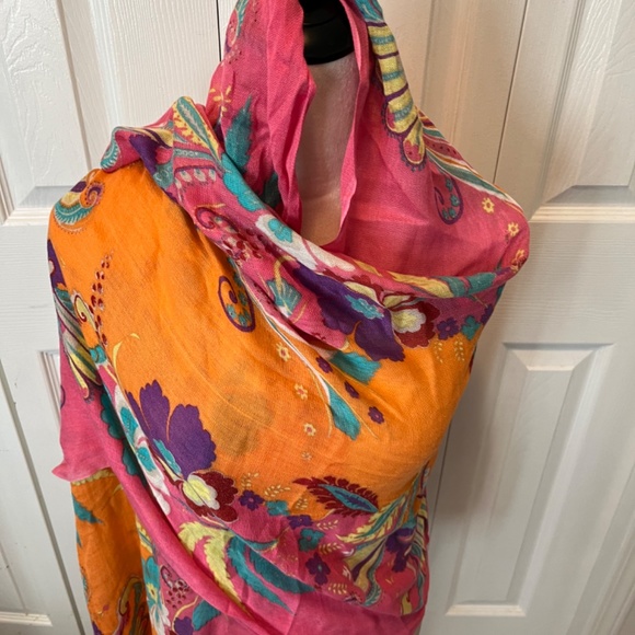 Cynthia Rowley 100% viscose scarf - Picture 3 of 8